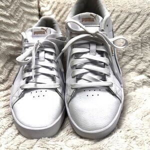 PUMA Women's Court Sneaker, EUC - worn once! US Women's 11